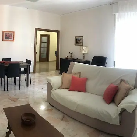 Appartamento Ariostea House, La Tua Casa Vacanze In Centro A